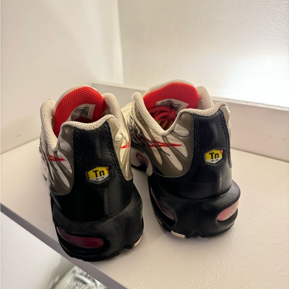 Nike sneakers 5Y - Picture 4 of 6